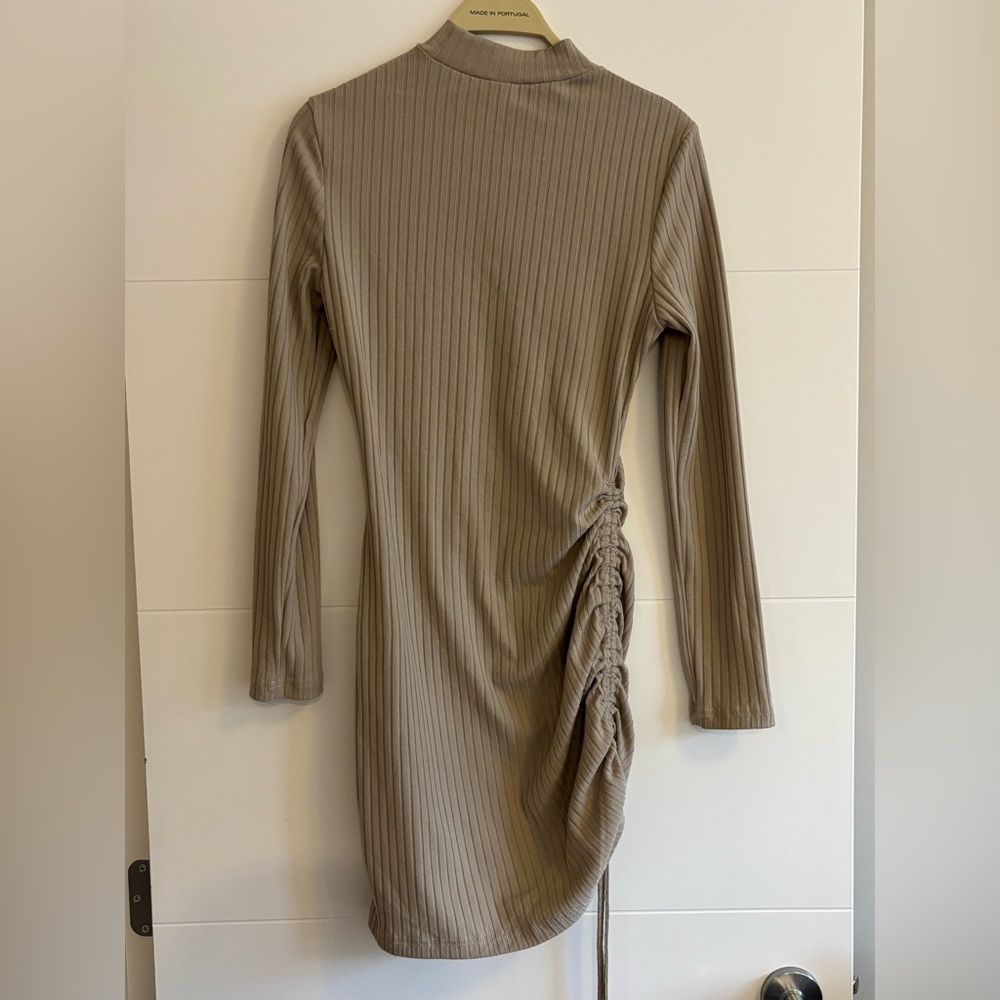 Elegant Tan Ribbed Dress
